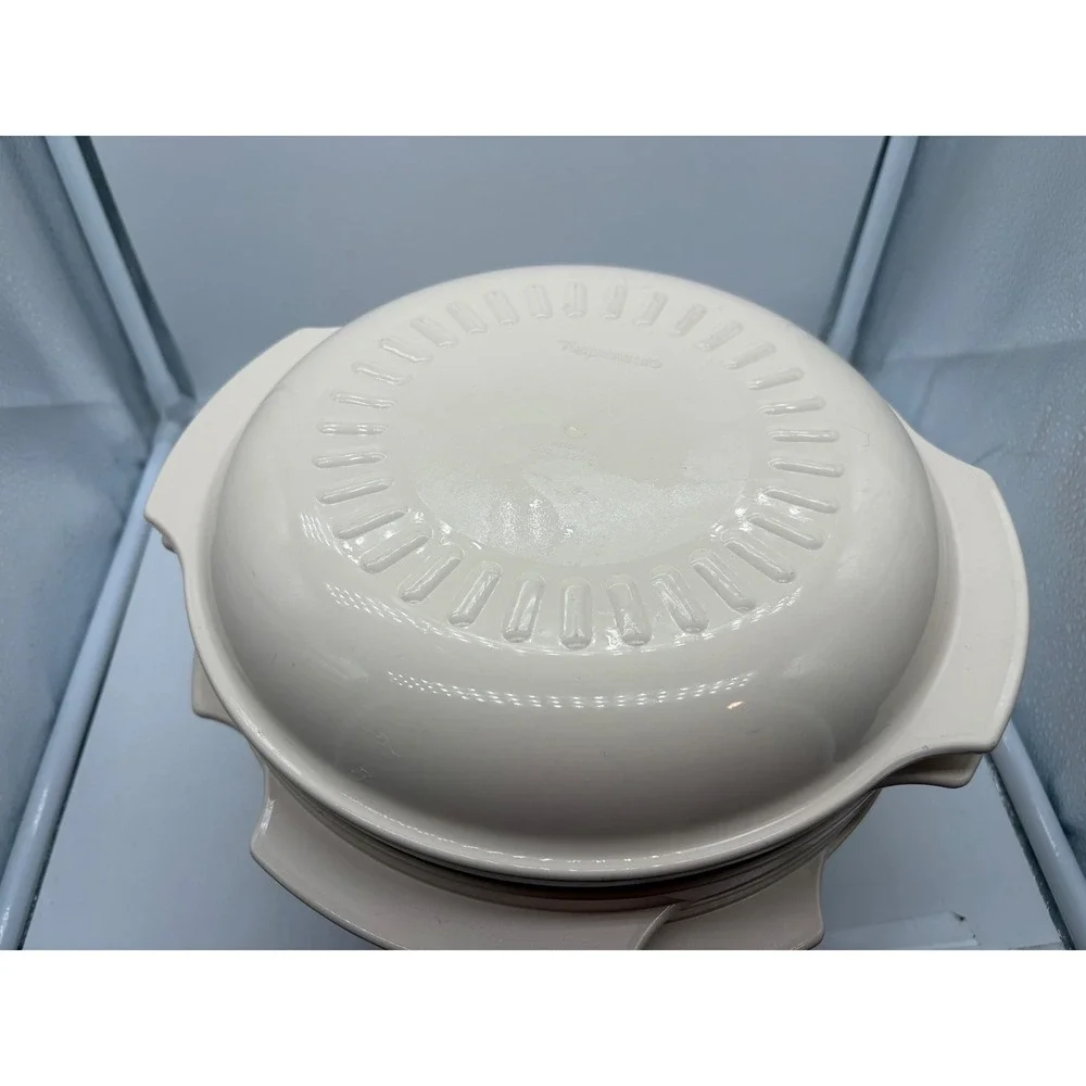 Tupperware vintage microwave